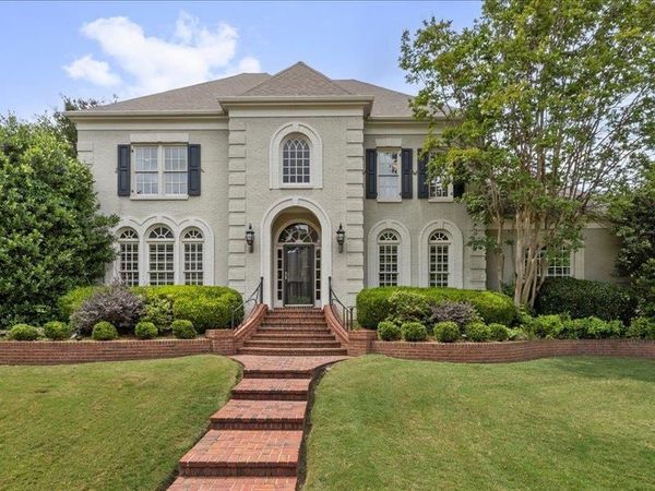 2455 BIRNAM WOOD DR, Germantown, TN 38138