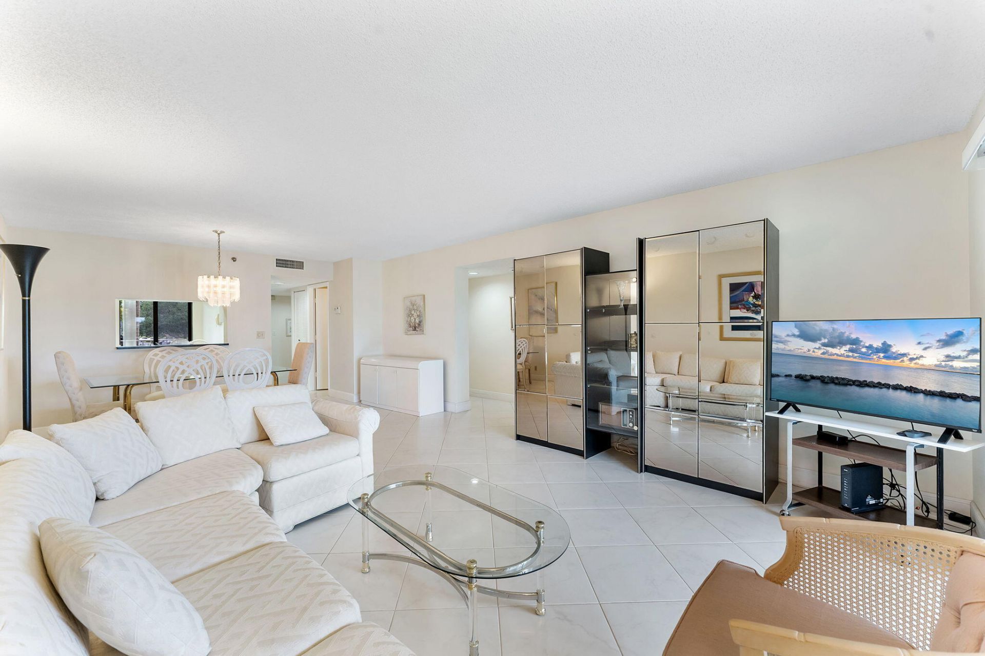 7260 Kinghurst Drive, Unit 205, Delray Beach, FL 33446 Photo