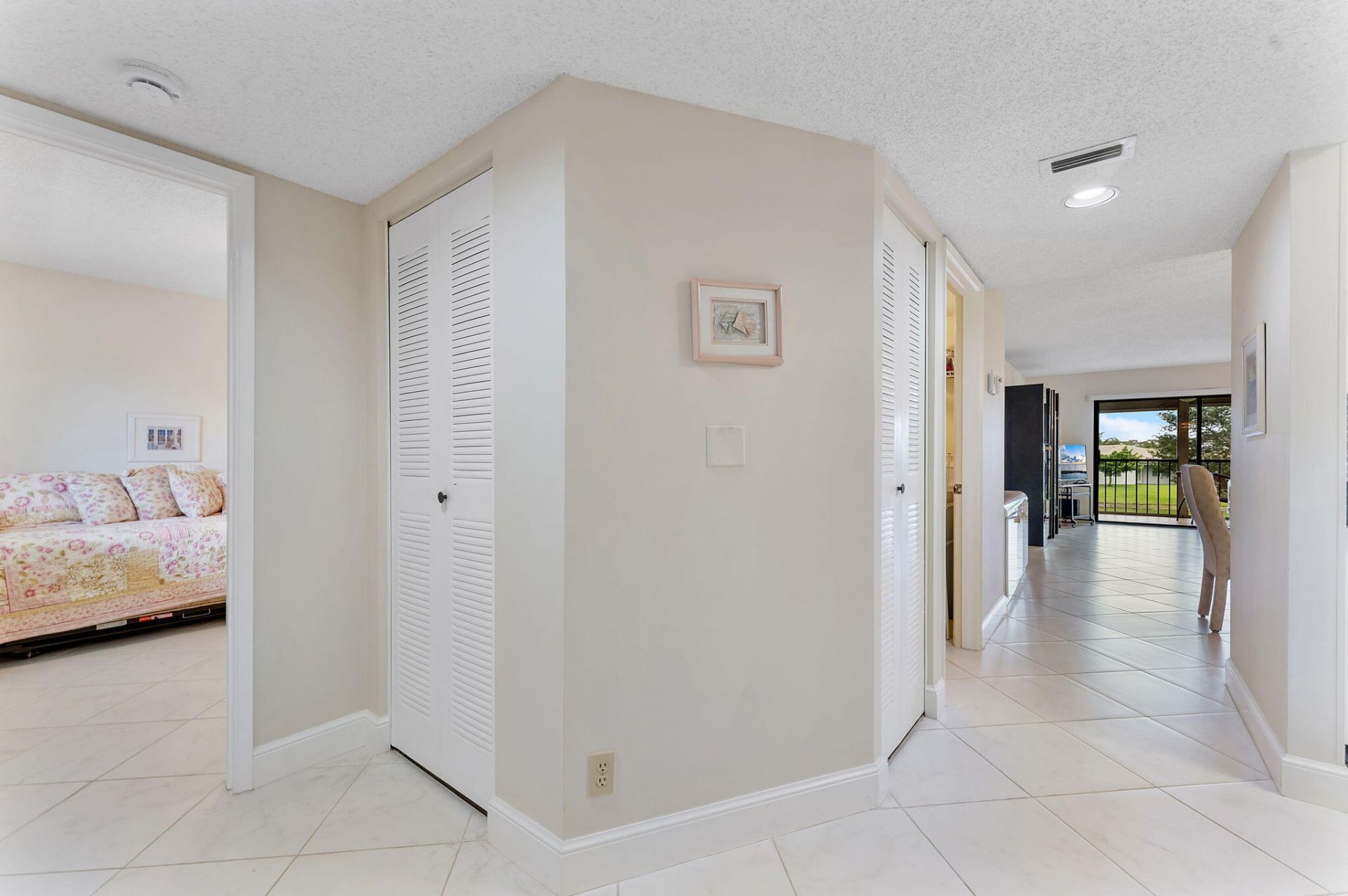 7260 Kinghurst Drive, Unit 205, Delray Beach, FL 33446 Photo