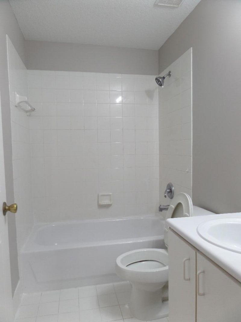 862 Summit Lake Drive, West Palm Beach, FL 33405 Photo