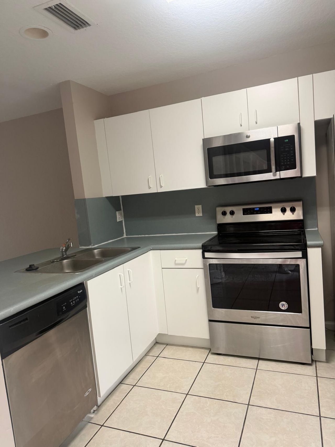 862 Summit Lake Drive, West Palm Beach, FL 33405 Photo