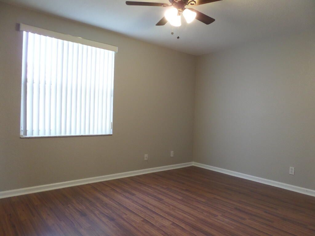 862 Summit Lake Drive, West Palm Beach, FL 33405 Photo