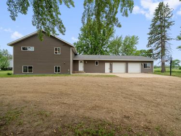 43137 Foxboro Road, Belgrade, MN 56312