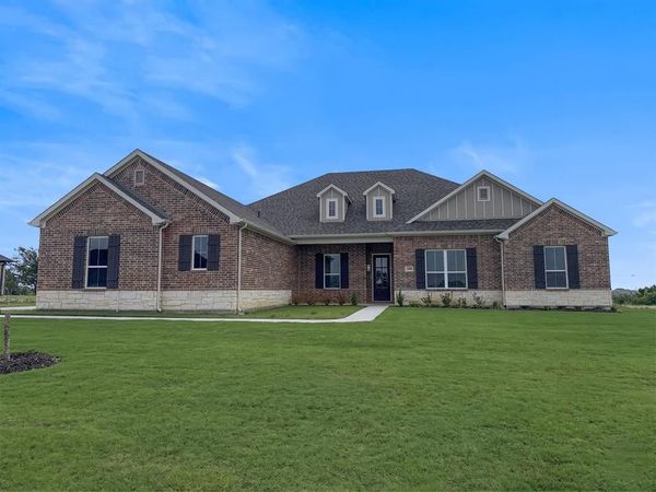 208 Slimp Bluff, Azle, TX 76020