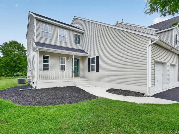 16 Woodfield Drive, Washingtonville, NY 10992