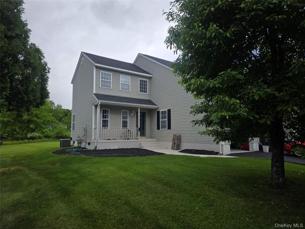 16 Woodfield Drive , Washingtonville, NY 10992
