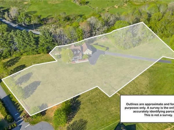 153 Knollview Place, West Jefferson, NC 28540