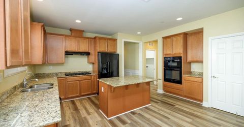 1454 Carriage House St, Manteca, CA 95336 Photo