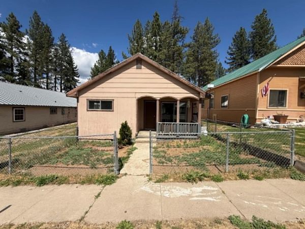 451 Nevada Street, Portola, CA 00000