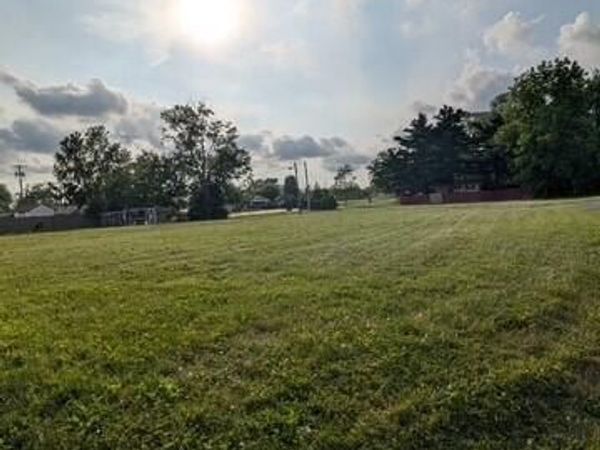738 E Paint Street, Washington Court House, OH 43160