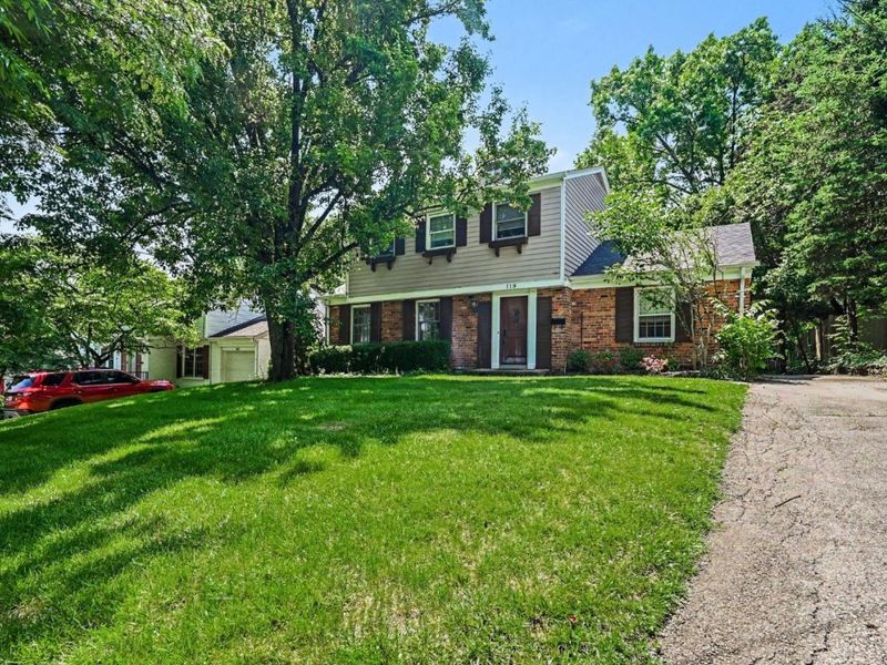 119 Forest Avenue, Wyoming, OH 45215 Photo 2
