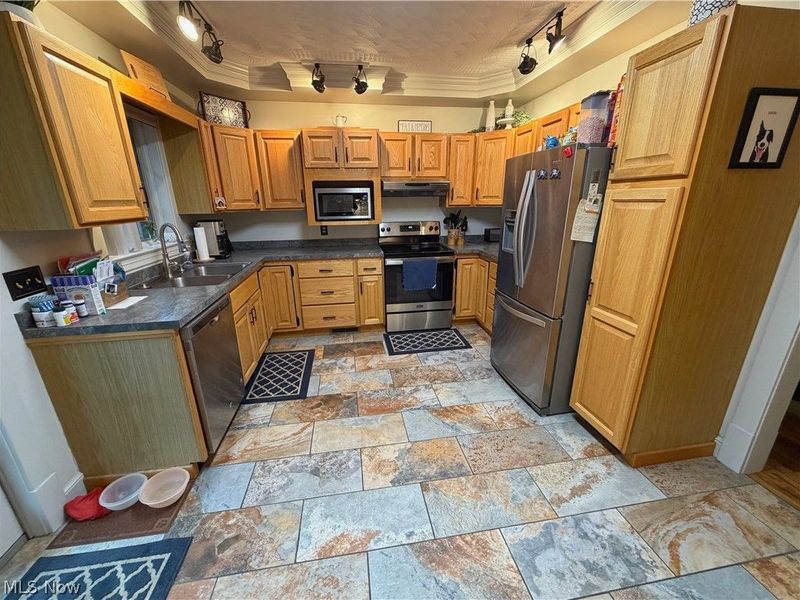 2029 Saint Clair Avenue, East Liverpool, OH 43920 Photo 24