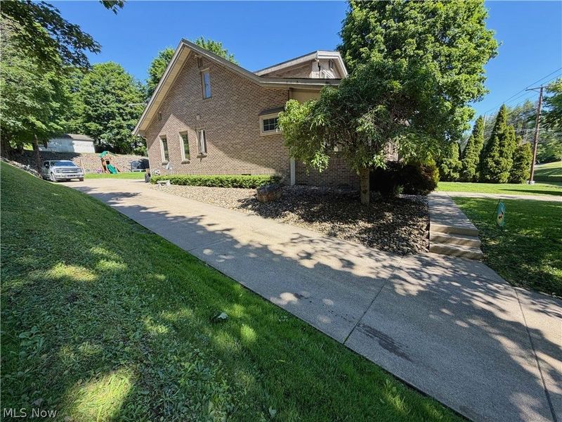 2029 Saint Clair Avenue, East Liverpool, OH 43920 Photo 6