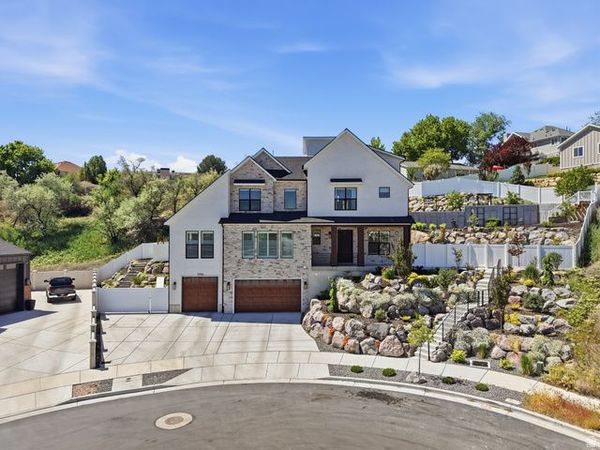 11704 S HALCOM DR , South Jordan, UT 84095