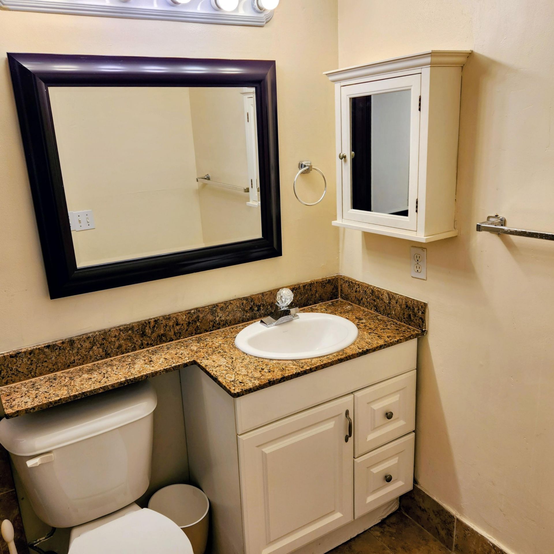 219 Coventry, Unit J, West Palm Beach, FL 33417 Photo