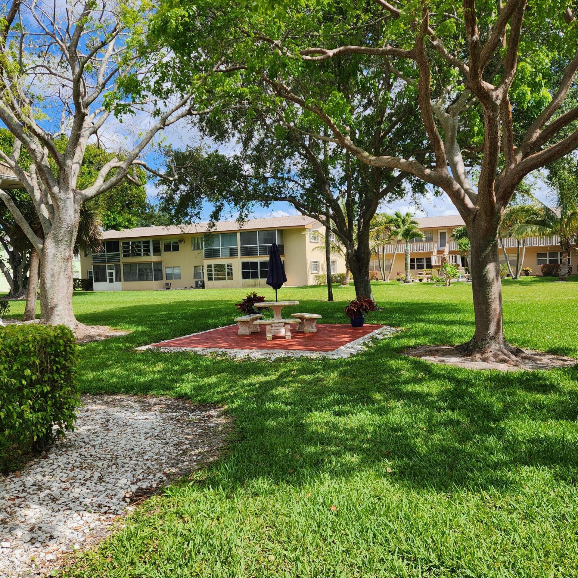 219 Coventry, Unit J, West Palm Beach, FL 33417 Photo