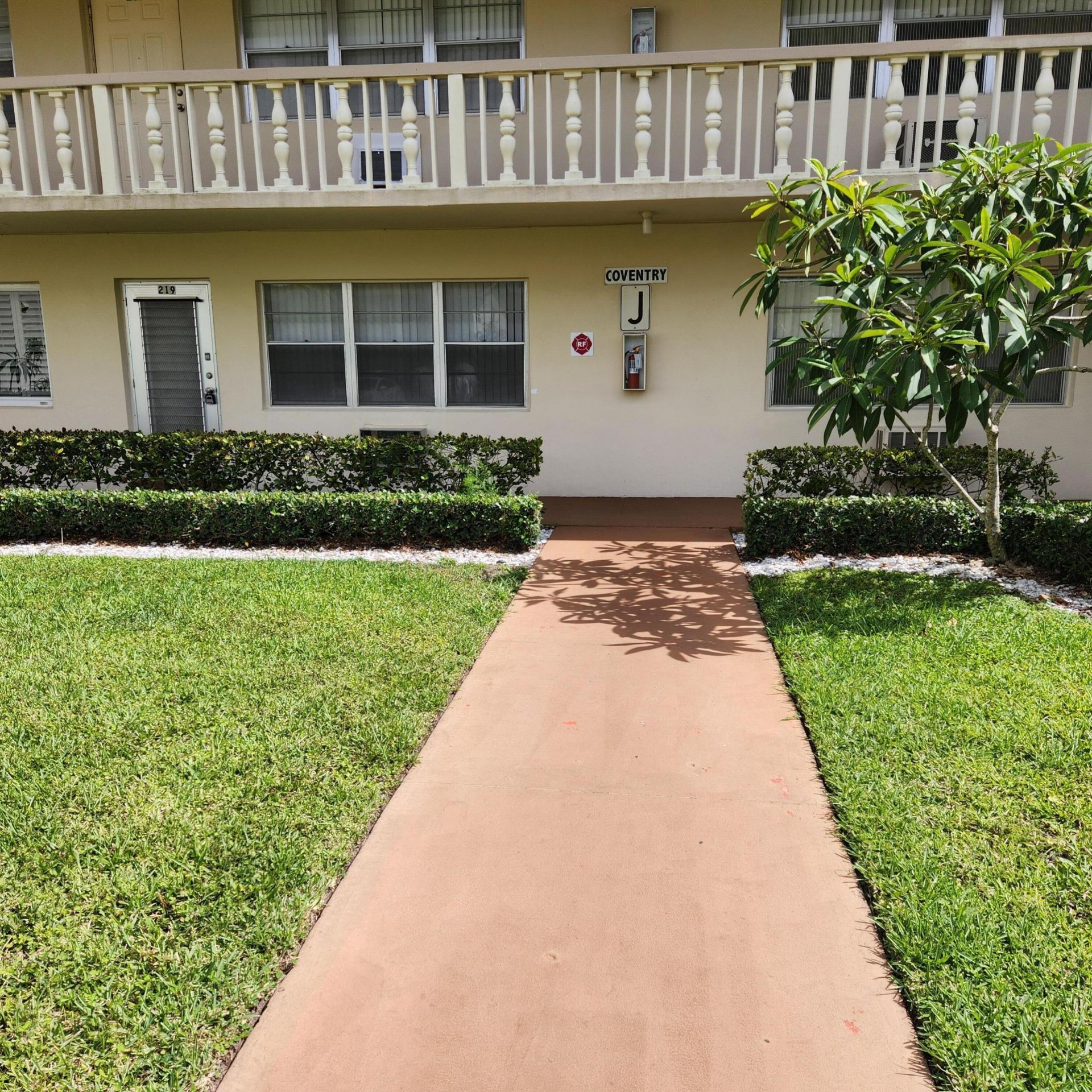 219 Coventry, Unit J, West Palm Beach, FL 33417 Photo