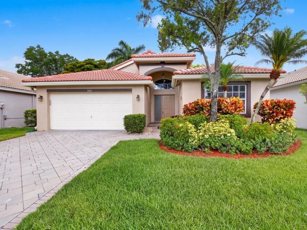 5891 Royal Isles Boulevard, Boynton Beach, FL 33437