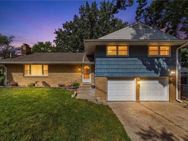 3706 N Grand Avenue, Kansas City, MO 64116
