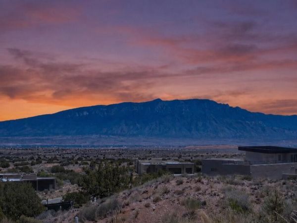 2253 Venada Road, Rio Rancho, NM 87144