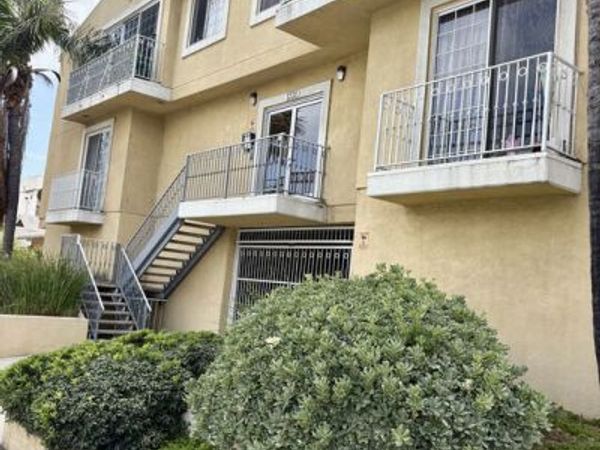 1221 Seward Street, Unit 101, Los Angeles, CA 90038