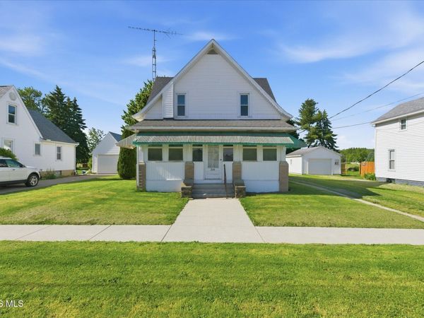 224 Kennedy Drive, Lyons, OH 43533