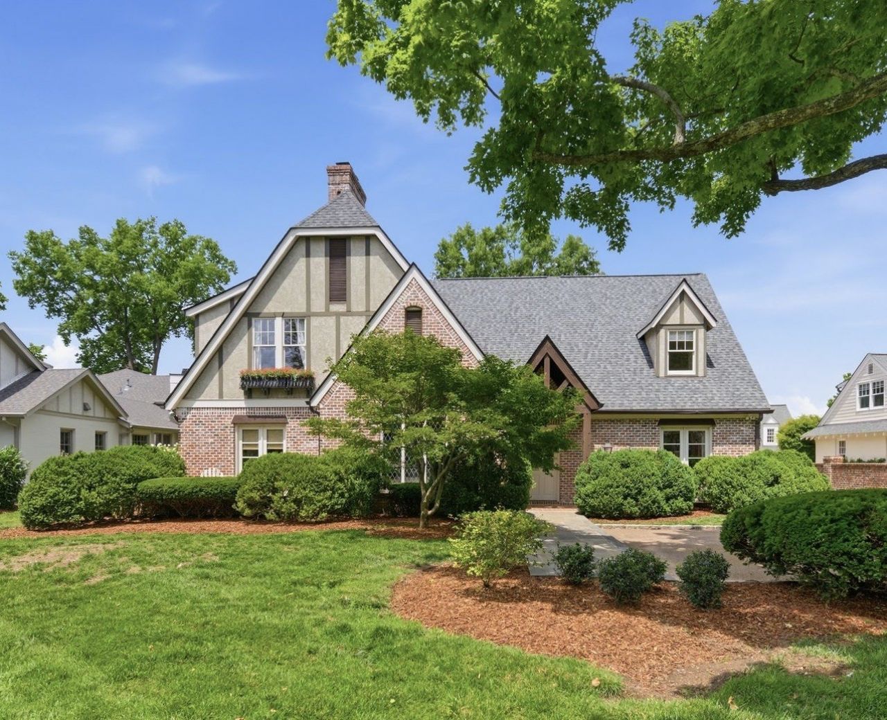 617 Westover Dr, Nashville, TN 37205 Main Photo