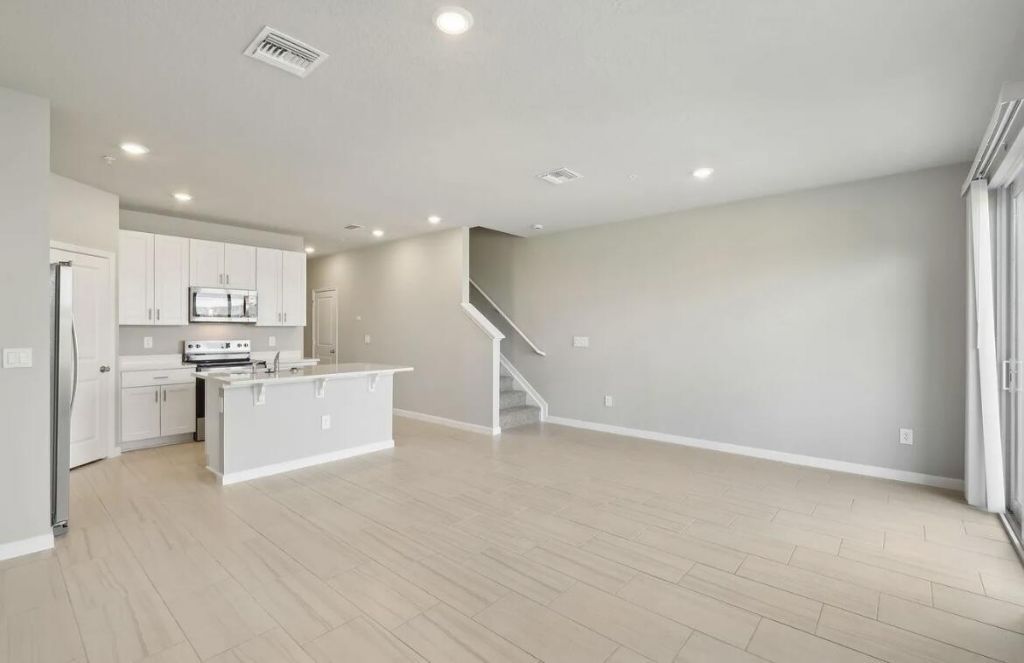 526 Salisbury Circle, Fort Pierce, FL 34982 Photo