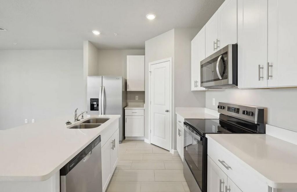 526 Salisbury Circle, Fort Pierce, FL 34982 Photo