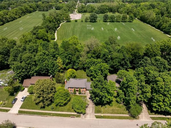 2459 Beechknoll Point, Washington TWP, OH 45458