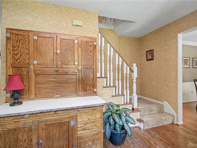 2459 Beechknoll Point, Washington Township, OH 45458 Photo 8
