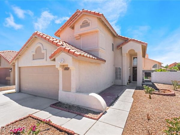 2655 Par Four Lane , Las Vegas, NV 89142