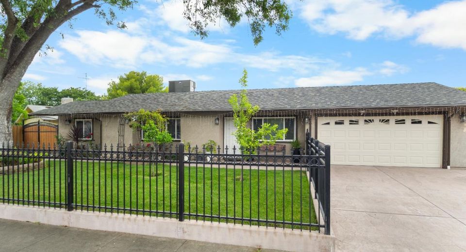 2305 Edinburgh Dr, Elverta, CA 95626 Photo