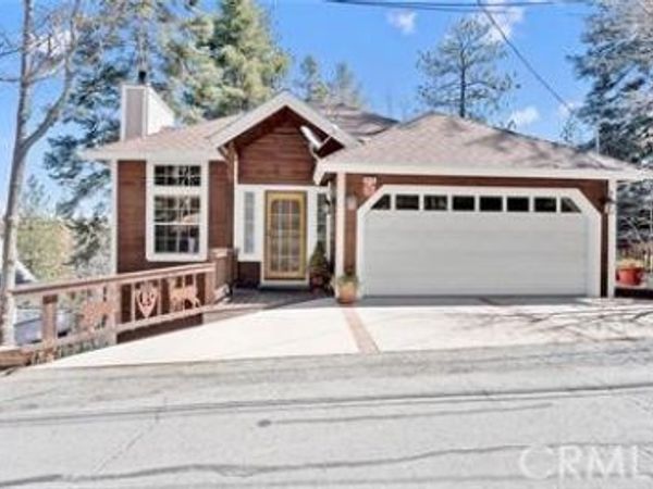 615 San Benito, Lake Arrowhead, CA 92352