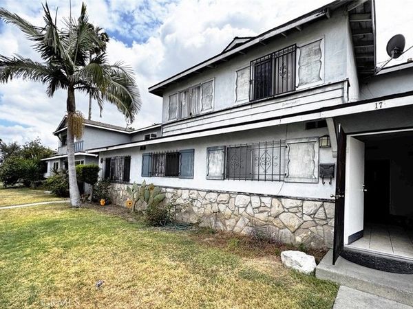 17 Scottsdale N, Carson, CA 90745