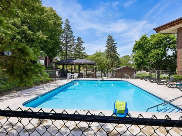 N85W15700 Ridge Rd, Unit 307, Menomonee Falls, WI 53051