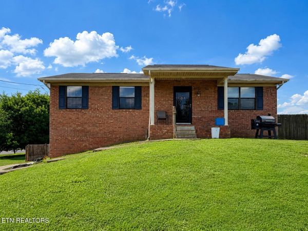 435 Clearbrook Drive, Jefferson City, TN 37760