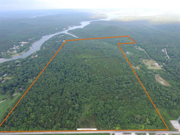 000 Yy 15 Road , Shell Knob, MO 65747