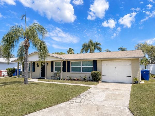 3711 REDWOOD DRIVE , HOLIDAY, FL 34691