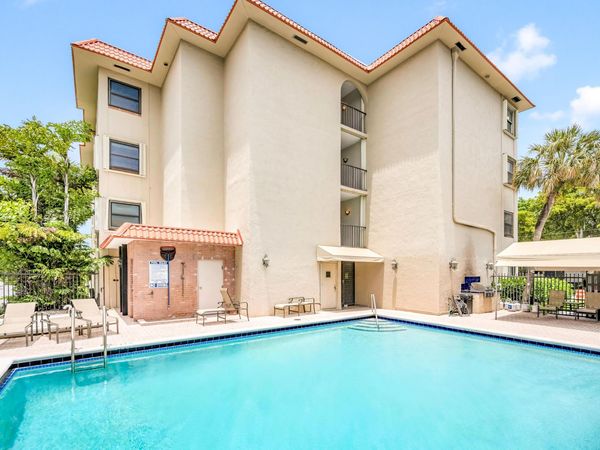 615 NE 12th Avenue, Unit 312, Fort Lauderdale, FL 33304