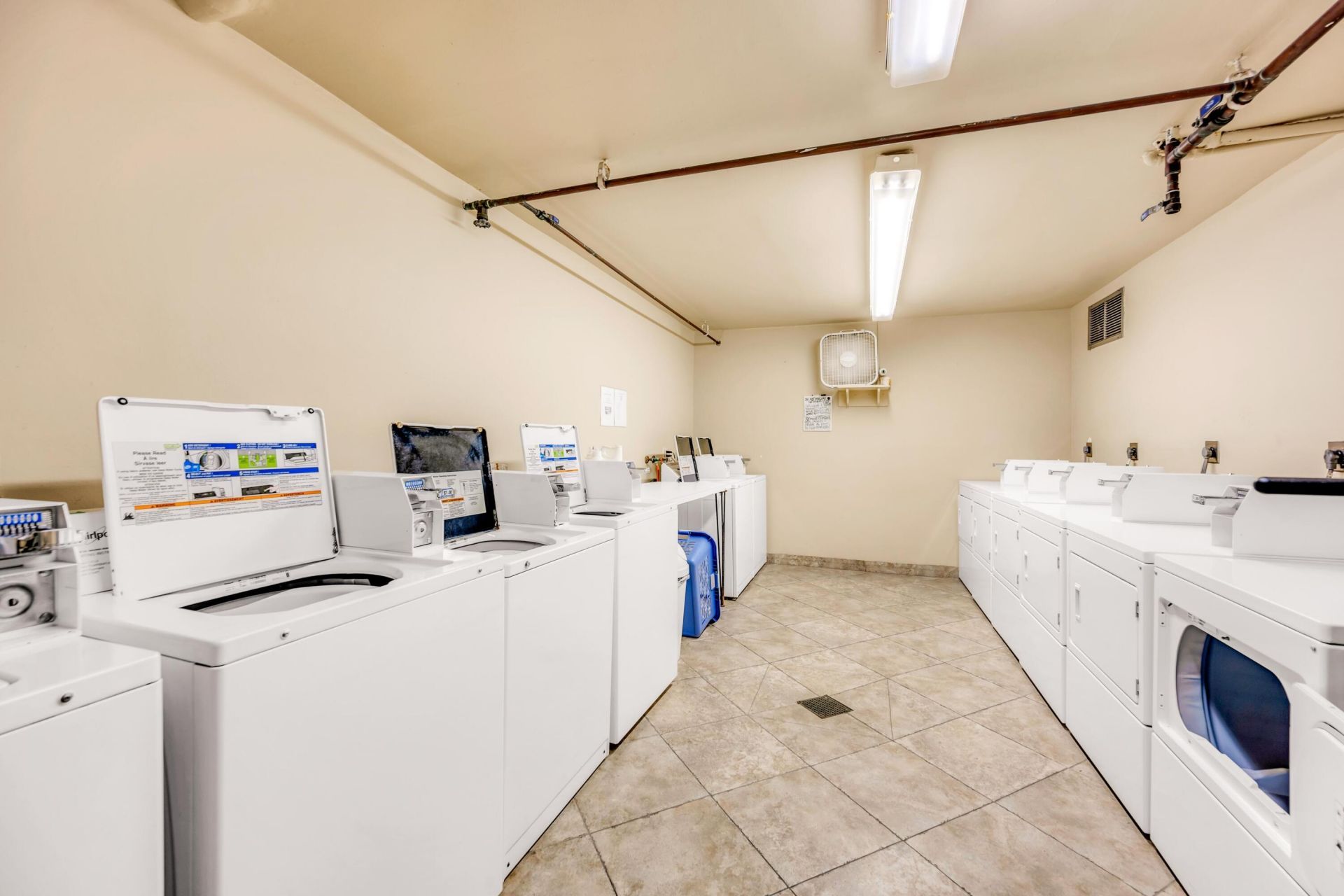 615 NE 12th Avenue, Unit 312, Fort Lauderdale, FL 33304 Photo