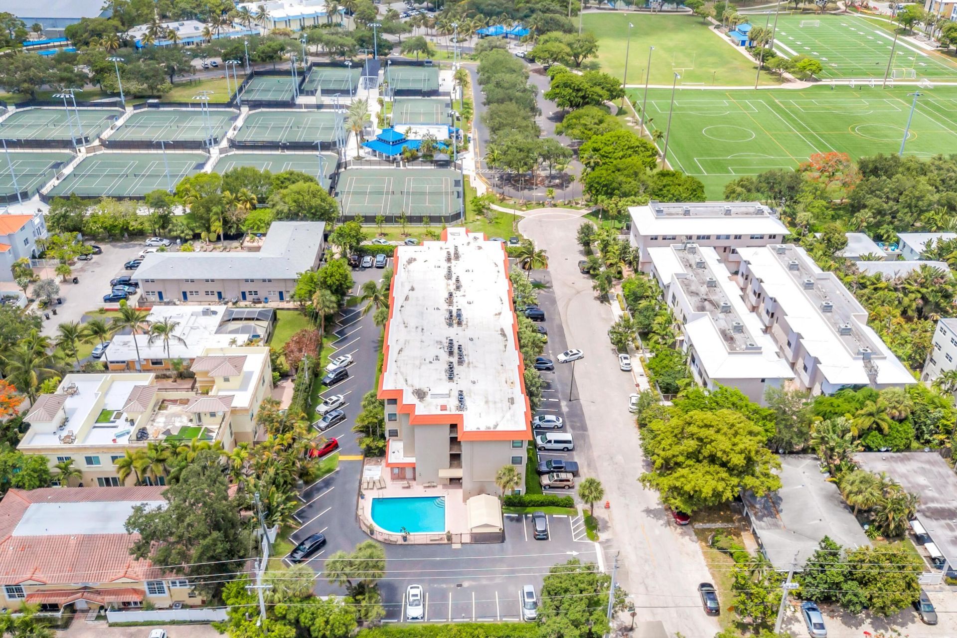 615 NE 12th Avenue, Unit 312, Fort Lauderdale, FL 33304 Photo