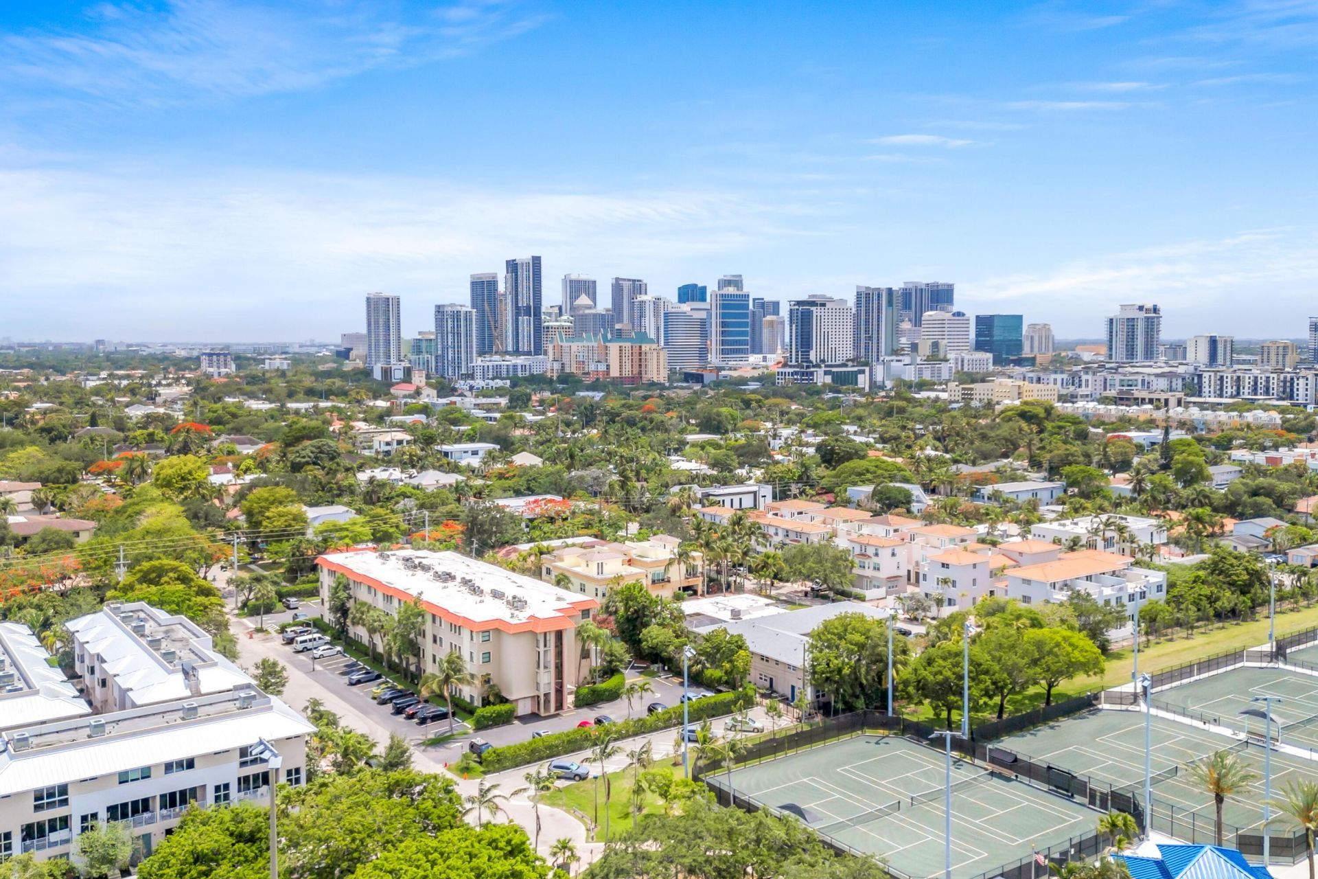 615 NE 12th Avenue, Unit 312, Fort Lauderdale, FL 33304 Photo