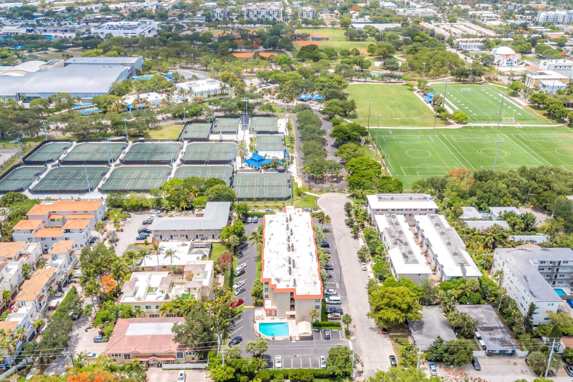 615 NE 12th Avenue, Unit 312, Fort Lauderdale, FL 33304 Photo