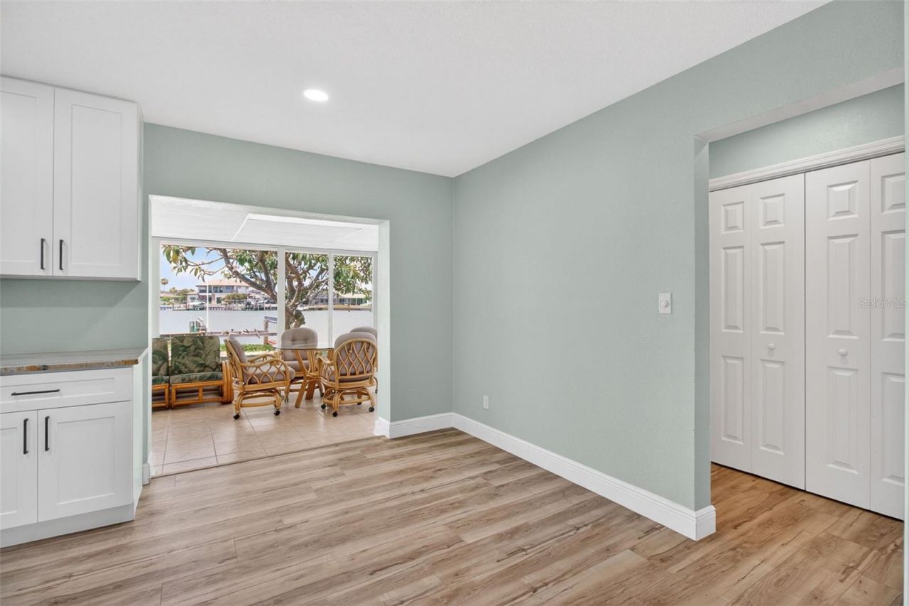 7957 10th Avenue S, Saint Petersburg, FL 33707 Photo