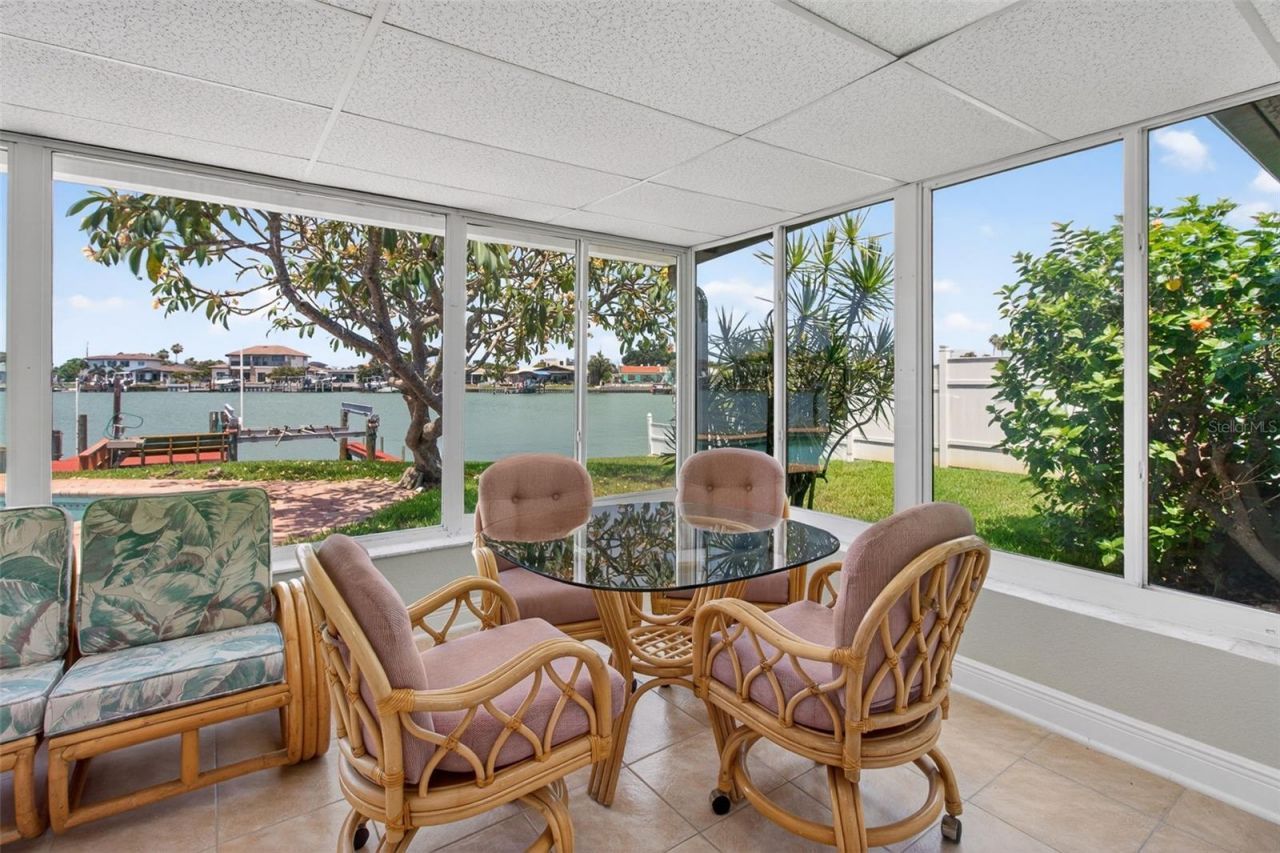 7957 10th Avenue S, Saint Petersburg, FL 33707 Photo