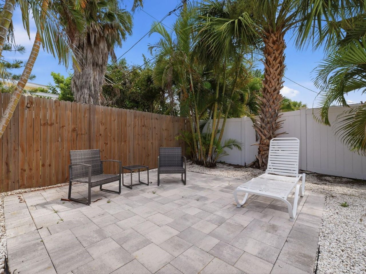 1207 1st Street, Indian Rocks Beach, FL 33785 Photo