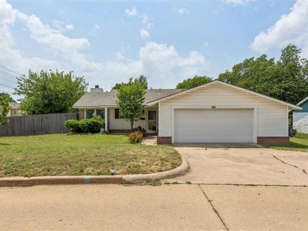 830 Douglas Drive, Norman, OK 73069