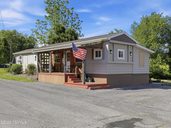 5 N WILLOW Street, Freeburg, PA 17827