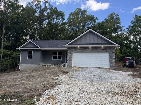 717 Oneida Lane , Crossville, TN 38572